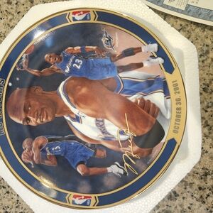 NBA Commemorative MJ RETURNS Plate with Blue Accents